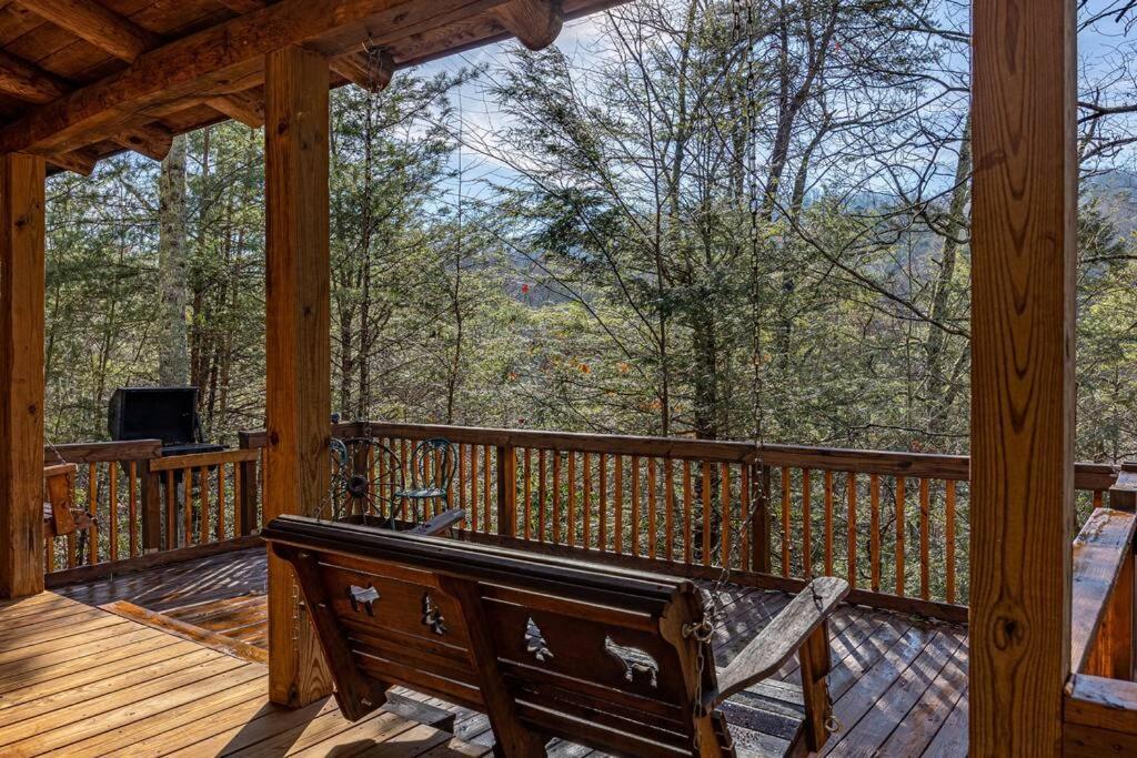 Very Private, Real Log Cabin With Hot Tub! Sevierville Exterior foto