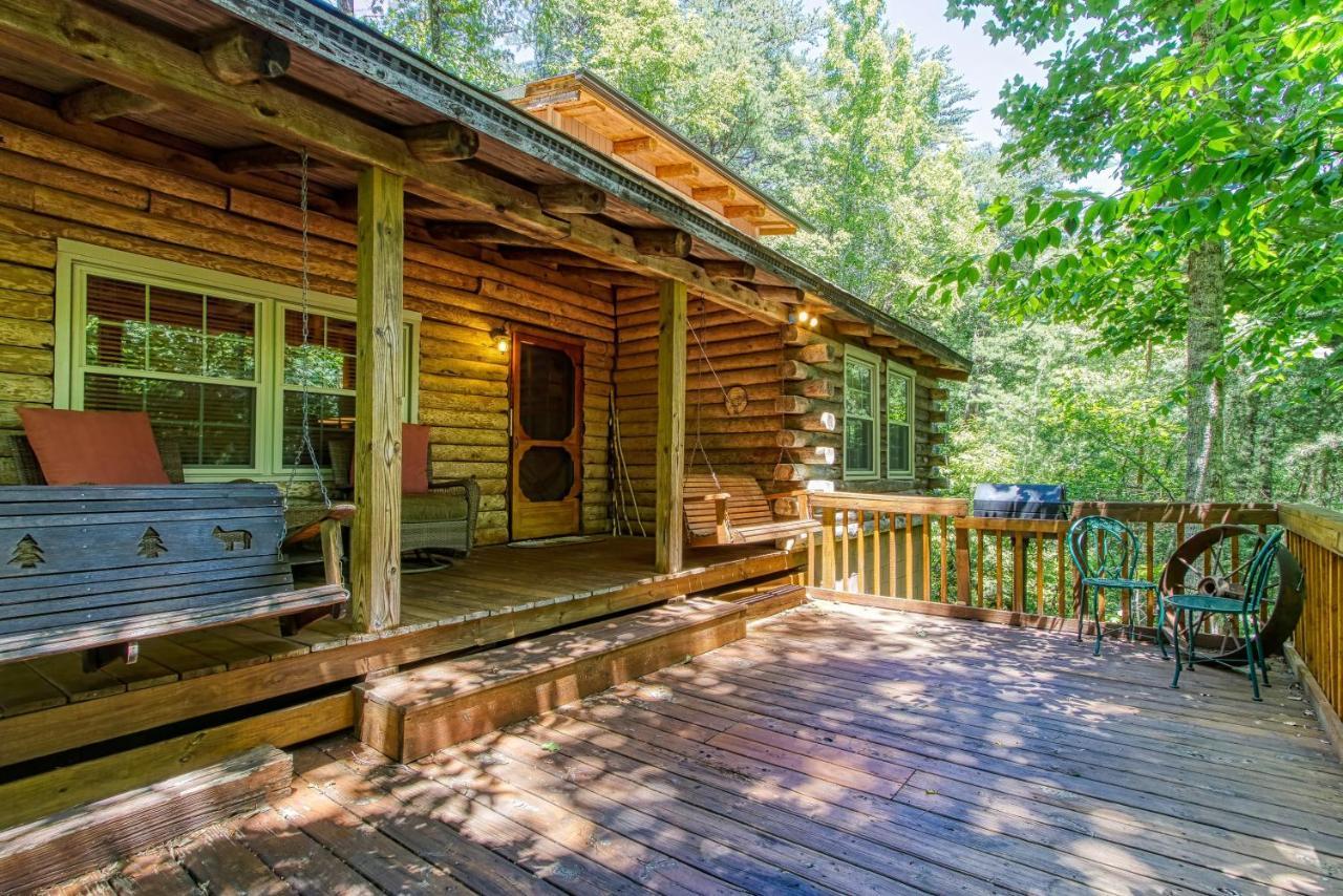 Very Private, Real Log Cabin With Hot Tub! Sevierville Exterior foto