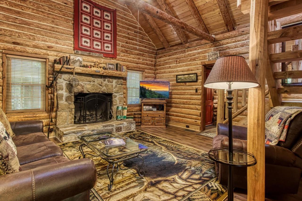 Very Private, Real Log Cabin With Hot Tub! Sevierville Exterior foto