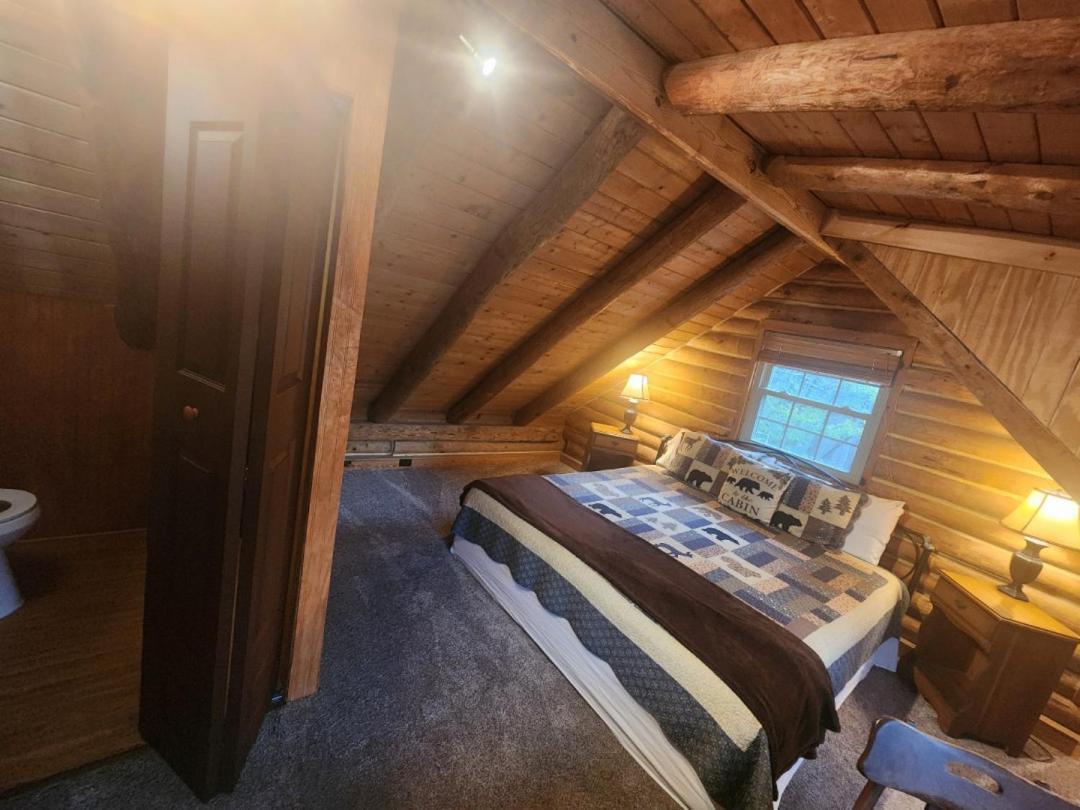 Very Private, Real Log Cabin With Hot Tub! Sevierville Exterior foto